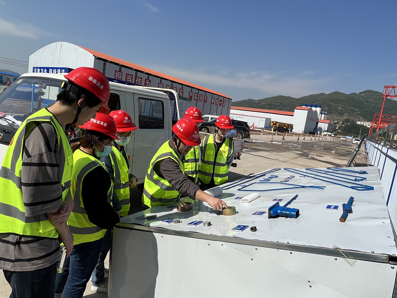 4T梁預(yù)制標(biāo)準(zhǔn)件樣品展臺_副本