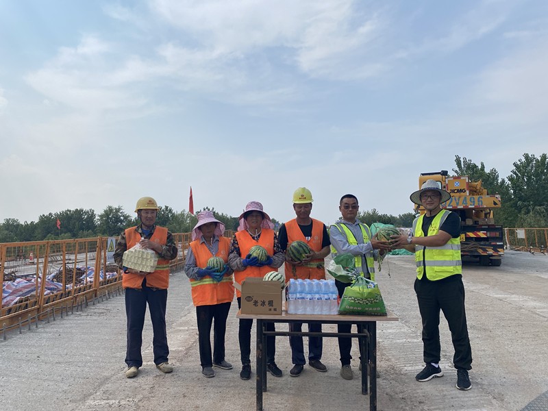 夏日送清涼，關懷暖人心——臨沂分公司組織送清涼活動