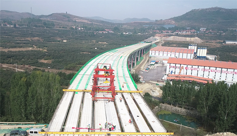 尋找最美公路人：學練結合、恪盡職守的青年公路人李軒