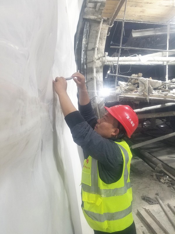 尋找最美公路人：樸實無華、沖勁十足的代衛(wèi)