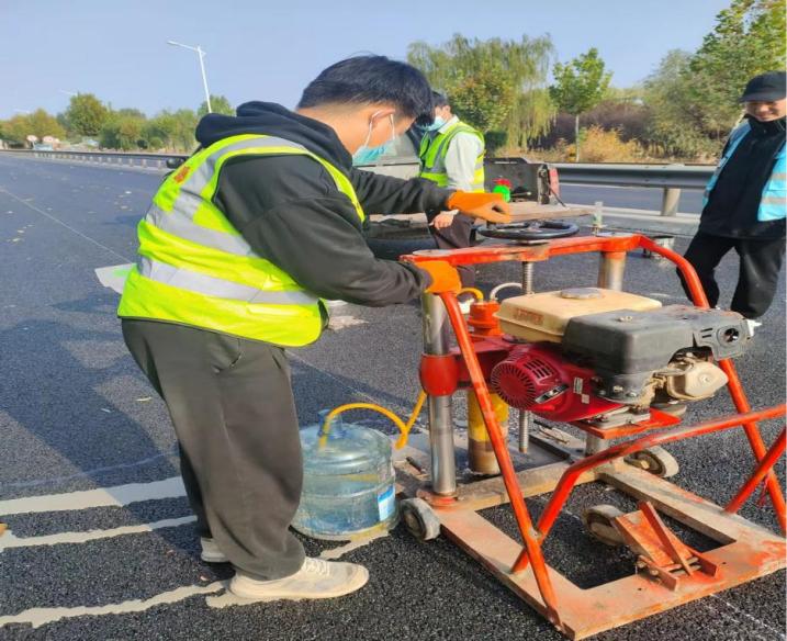 平凡中的堅守，工程質量的“守護者”