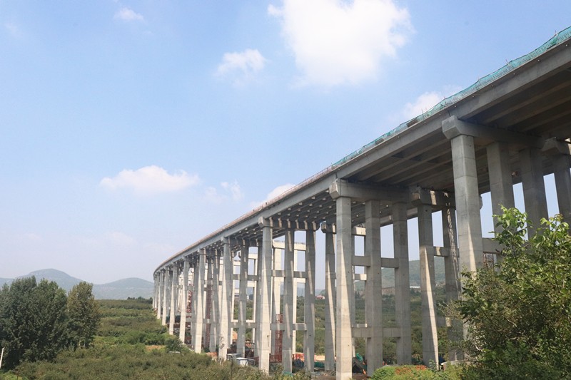 1、瓦日鐵路公鐵立交橋_副本