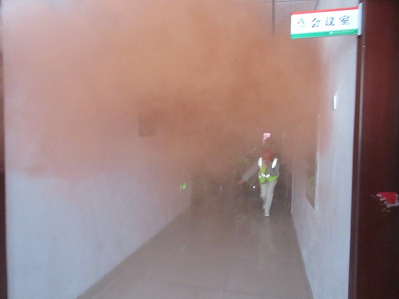 發(fā)生火災(zāi)后，紀健組織人員、有序正確逃生_副本