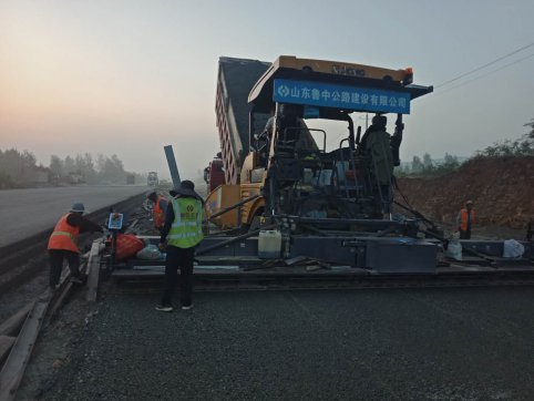 我自豪，我是公路人