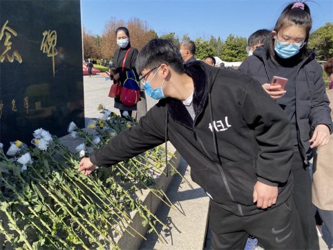 【抓作風 創(chuàng)效益】第二工程公司組織開展“不忘初心、牢記使命”主題團建活動