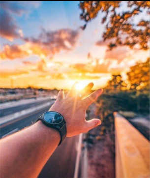 堅守初心，奮勇前進(jìn)