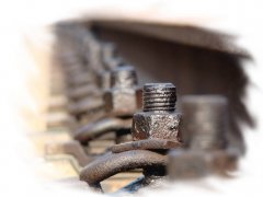 再接再厲，做財務(wù)部的的螺絲釘