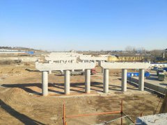 張博路分離立交橋箱梁架設專題：齊心協(xié)力，天塹變通途