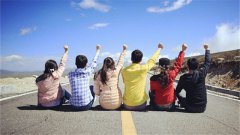 少年回頭望，笑我還不快跟上