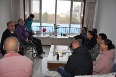 人間自有真情在 宜將寸心獻(xiàn)“路”人——公司組織黨員及工會代表慰問困難職工