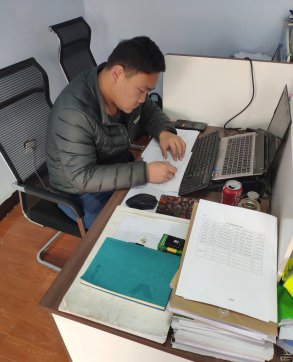 致在魯中九個(gè)月的自己