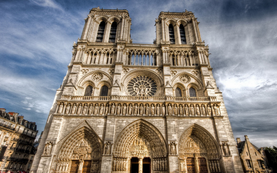 好書推薦：《巴黎圣母院》