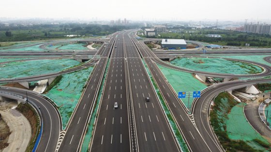 雙魯立交主路、輔路、匝道全面通車