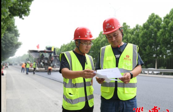 【抓作風 創(chuàng)效益】魯中公路勞動者拼博奉獻，打造G205山深線品質(zhì)工程—— 為高質(zhì)量發(fā)展構(gòu)筑堅實的“跑道”