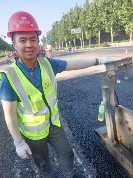 戰(zhàn)高溫、斗酷暑、保質(zhì)量、拼進(jìn)度