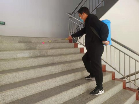 抗擊疫情，市政工程公司在行動