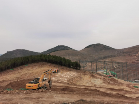 【臨臨風(fēng)采】西里互通挖方段首次爆破施工順利完成